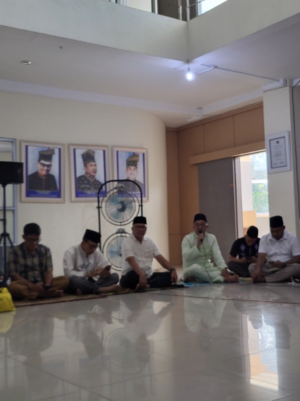 Tahlil Hari Ketujuh Almarhum Zulmansyah Sekedang, PWI Riau Larut dalam Haru